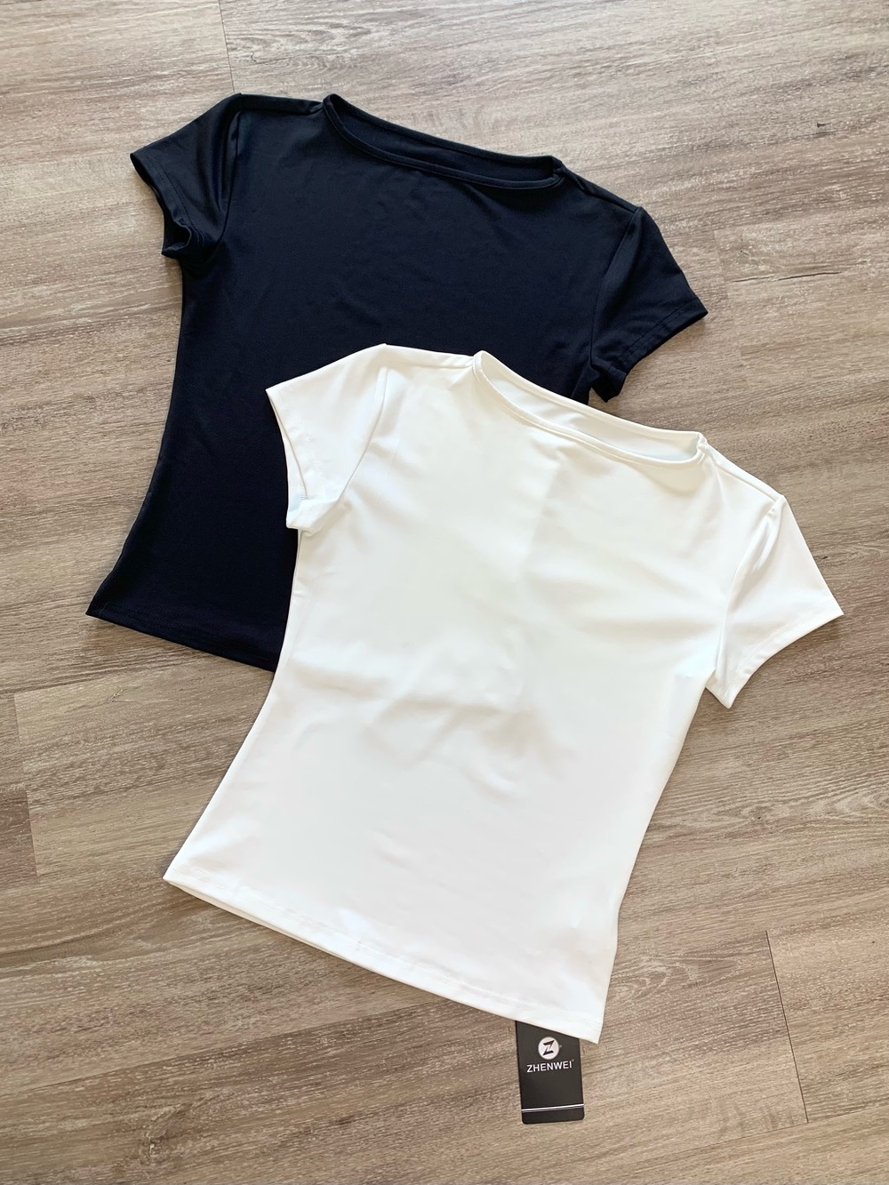 NWT ZHENWEI Workout Tops 2-Pack Women's Small Black White Short Sleeve